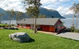 Holiday Home More Og Romsdal: Hundeidvik N27598 