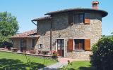 Holiday Home Radda In Chianti Cd-Player: Villa Del Poggio (Rdd160) 