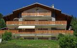 Holiday Home Valais: Jorasse A, B, C, D Ch1912.200.3 