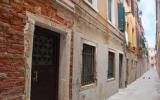 Holiday Home Veneto: B&b Camera Doppia (It-30125-02) 
