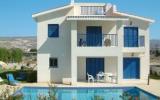 Holiday Home Paphos: Kotsias Villas In Paphos (Pfo01018) Villa/typ 1 