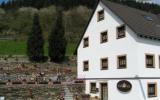 Holiday Home Merschbach: Stern (De-54426-07) 