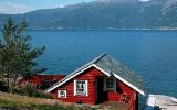 Holiday Home Norway Cd-Player: Utne/vines N19453 