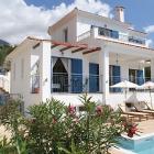 Villa Lourdháta Radio: Villa Imagine-Luxury Villa With Private Pool & ...