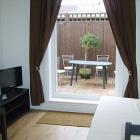 Apartment Hanwell Windsor And Maidenhead: Modern Two Bedroom Garden ...
