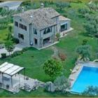 Villa for 10/11 persons with private pool near Todi