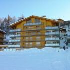 Apartment Valais: 2 Bedroom Luxury Apartment With Indoor Swimming Pool 