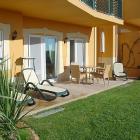 2 Bed lux ground floor apartment, great golf views, pool, sky, FREE spa