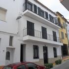 Apartment Spain: Superb Refurbished Family 4 Bedroom Apartment 150 Metres To ...