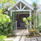Villa Barbados Radio: Luxury West Coast Villa - Close To Beach With Shared Pool 