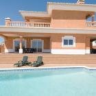 Villa Portugal Radio: Stunning 4-Bedroom Villa With Beautiful Pool 