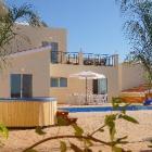 Large luxury 3/4 bed holiday villa, Hot Spa Tub & private HEATED pool