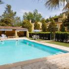 Apartment Néoules Radio: Summary Of Red Butterfly 2 Bedrooms, Sleeps 6 
