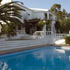 Villa Faro Radio: Lovely Private Villa In Mature Gardens With Pool Nr Lagos. 