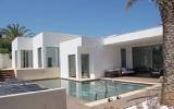 Villa Faro Radio: Beach Front 4 Bedroom Contemporay Villa W/ Pool And Hot Tub 