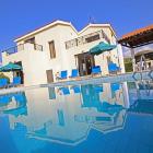 Villa Kissoneros: Platzia Beach Villa - Private Holiday Villa To Rent In Cyprus 