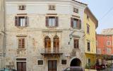 Apartment Istarska Fernseher: Free Wi-Fi At Castello- A Spacious Apartment ...