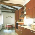 Apartment Giudecca: Modern Apartment In Central Venice Near To The Rialto ...