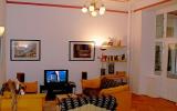 Apartment Hungary Radio: Spacious Apartment In A Superb Central Location. 