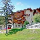 Apartment Valais: Cosy 3 Bedroom & 3 Bathroom Apartment Within A 2 Minute ...