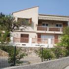 Apartment France Radio: Apartment In Provencal Villa, 300 Metres From Beach 