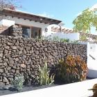 Villa Playa Blanca Canarias: Beautiful Villa Only 20 Yds From The White Sandy ...
