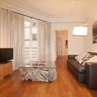Apartment Ile De France: Quiet Apartment In Rue Du Louvre - Rivoli - Sunny - ...