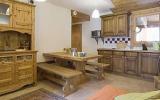 Apartment Rhone Alpes: Comfortable Apartment Close To The Piste And Resort ...