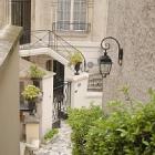 Apartment Ile De France: Paris Studio In Luxury 16Th District, Trocadero, ...