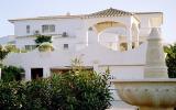 Apartment Faro: Enjoy The Vast Extent Of The Living Room And The Garden And Pool ...