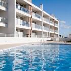 Apartment Salir De Porto: Brand New 2 Bedroom Apartment With Swimming Pool 